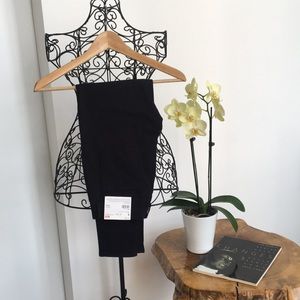 NWT Uniqlo Extra Stretch Leggings Pants